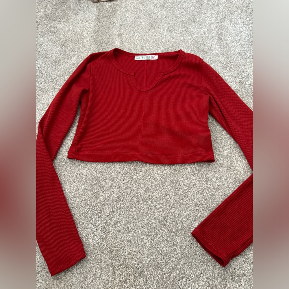 Cropped red long sleeve shirt